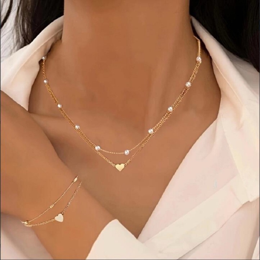 Elegant Gold Heart Necklace and Bracelet Set